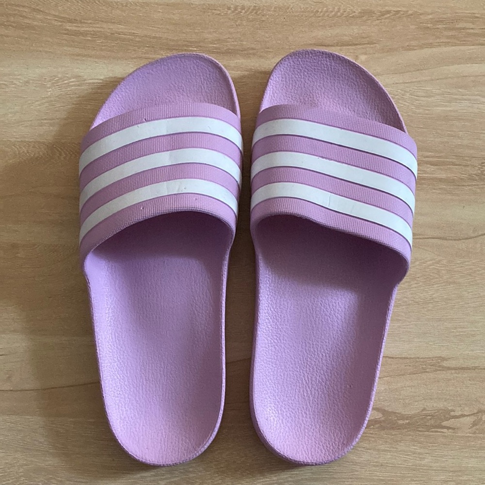Adidas Pink Slide Sandals White Stripes Pool Beach Women’s size 8